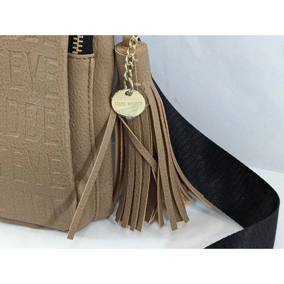 Steve Madden Crossbody Bag Tan Purse Fringe Detail Black Strap Gold Tone NEW - Picture 3 of 11